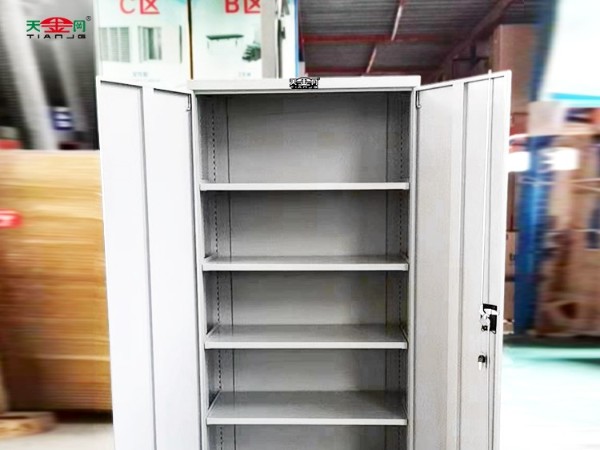 專為車間打造的重型工具柜，解決物品收納的煩惱
